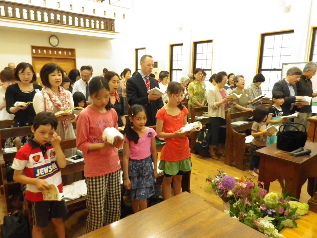 ﾍﾟﾝﾃｺｽﾃ 子どもの日 花の日 礼拝 山口信愛教会